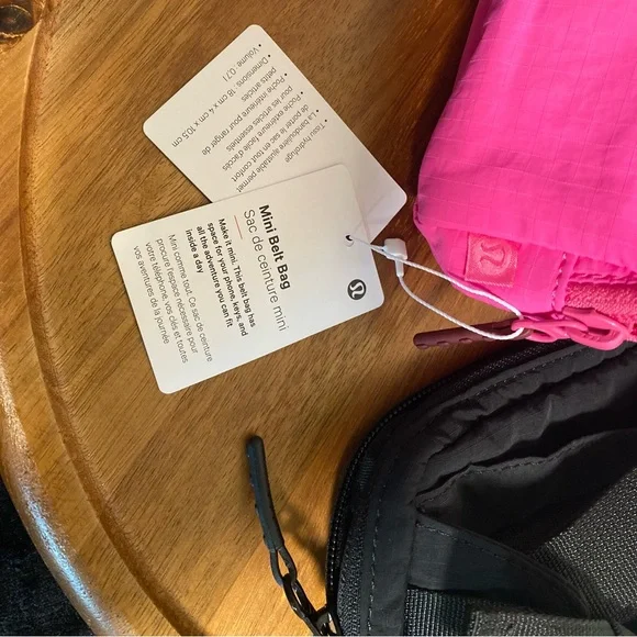Lululemon Bundle of TWO Mini .7L Belt Bags | Sonic Pink & Black - Picture 14 of 15